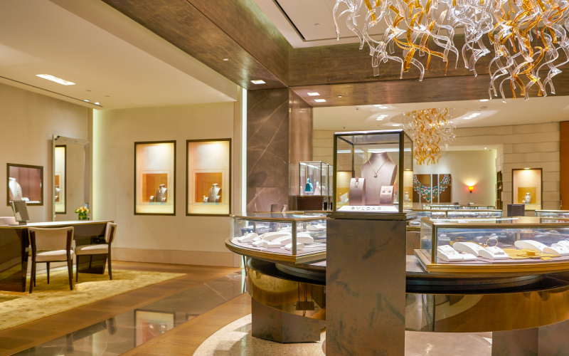 一流ジュエリーブランドOEM製造実績。高品質な製品の安定供給を実現した製造現場。